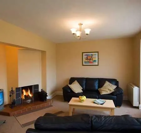 Glen Holiday Cottages, Clifden, County Galway - 3 Bedrooms Sleeps 5 펜션