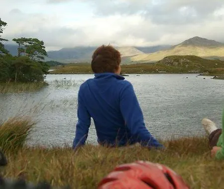 Glen Holiday Cottages, Clifden, County Galway - 3 Bedrooms Sleeps 5 *